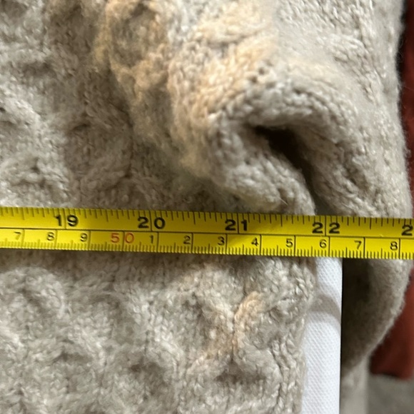 Kut From the Kloth Women's S Cream / Beige Chunky Cable Knit Turtle Neck Sweater - Picture 9 of 11